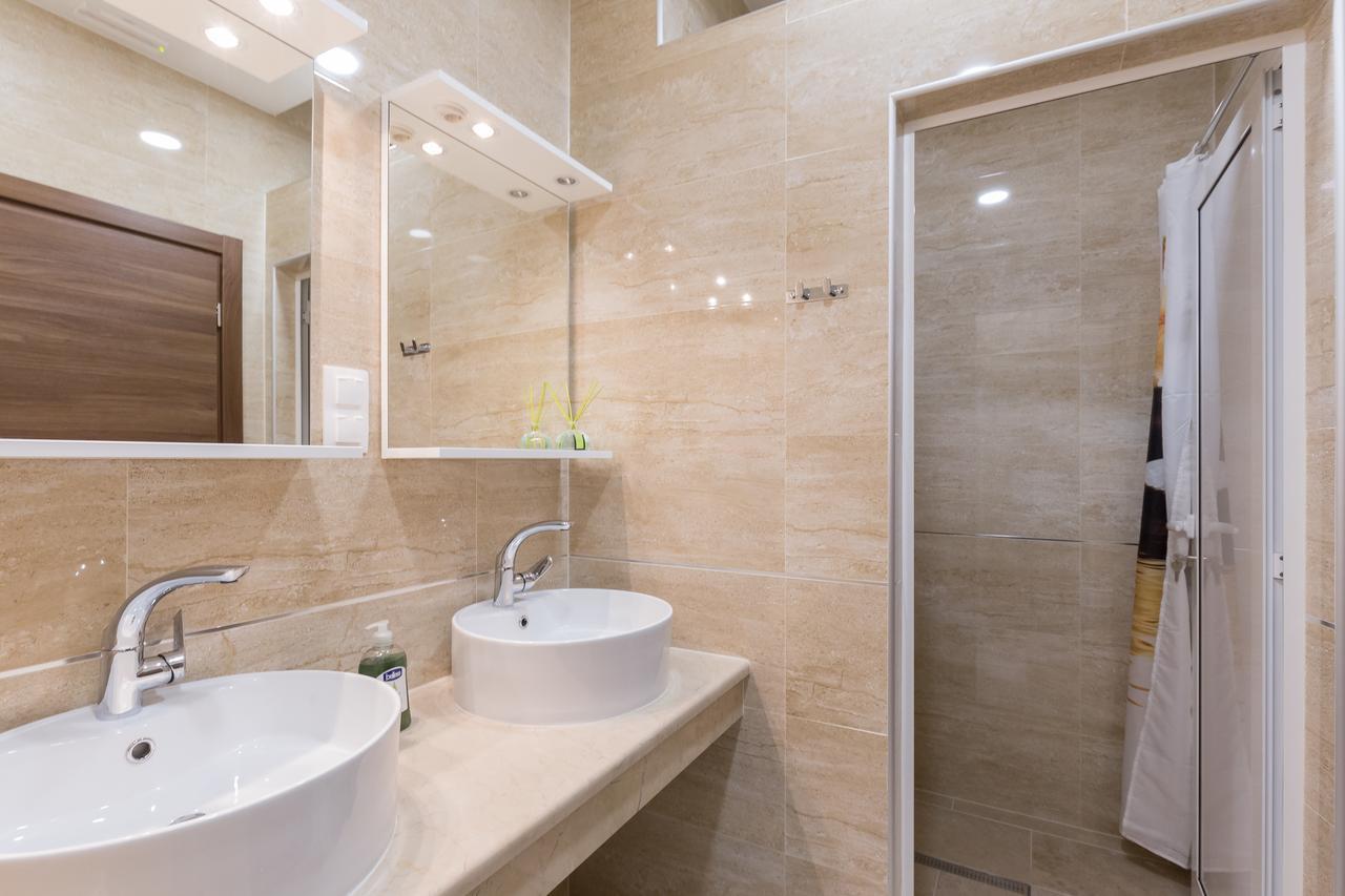 Hostel Free Bird (Adults Only) Dubrovnik Bagian luar foto