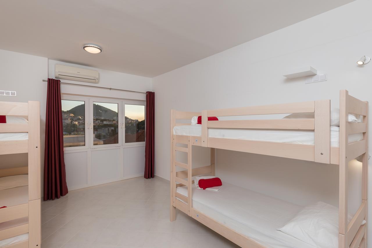 Hostel Free Bird (Adults Only) Dubrovnik Bagian luar foto