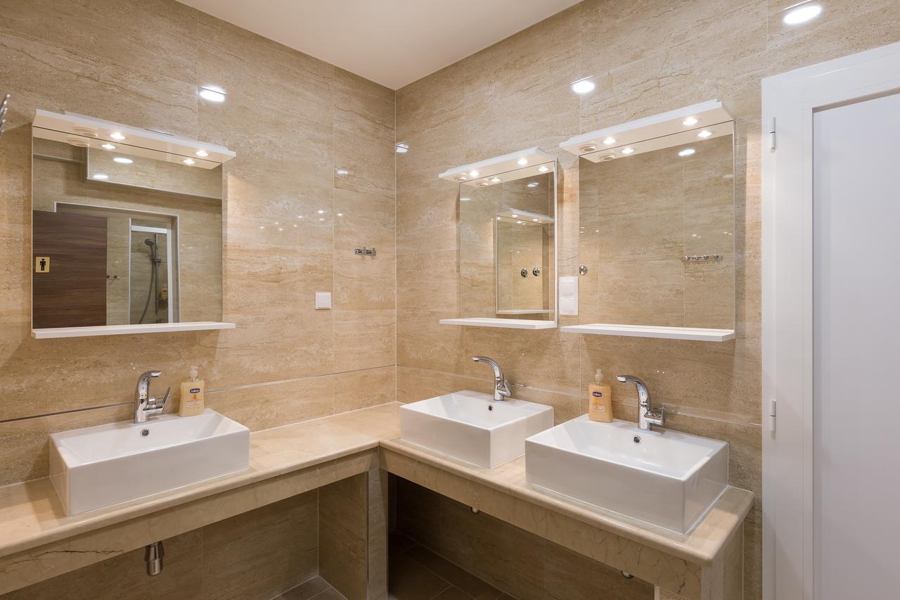 Hostel Free Bird (Adults Only) Dubrovnik Bagian luar foto