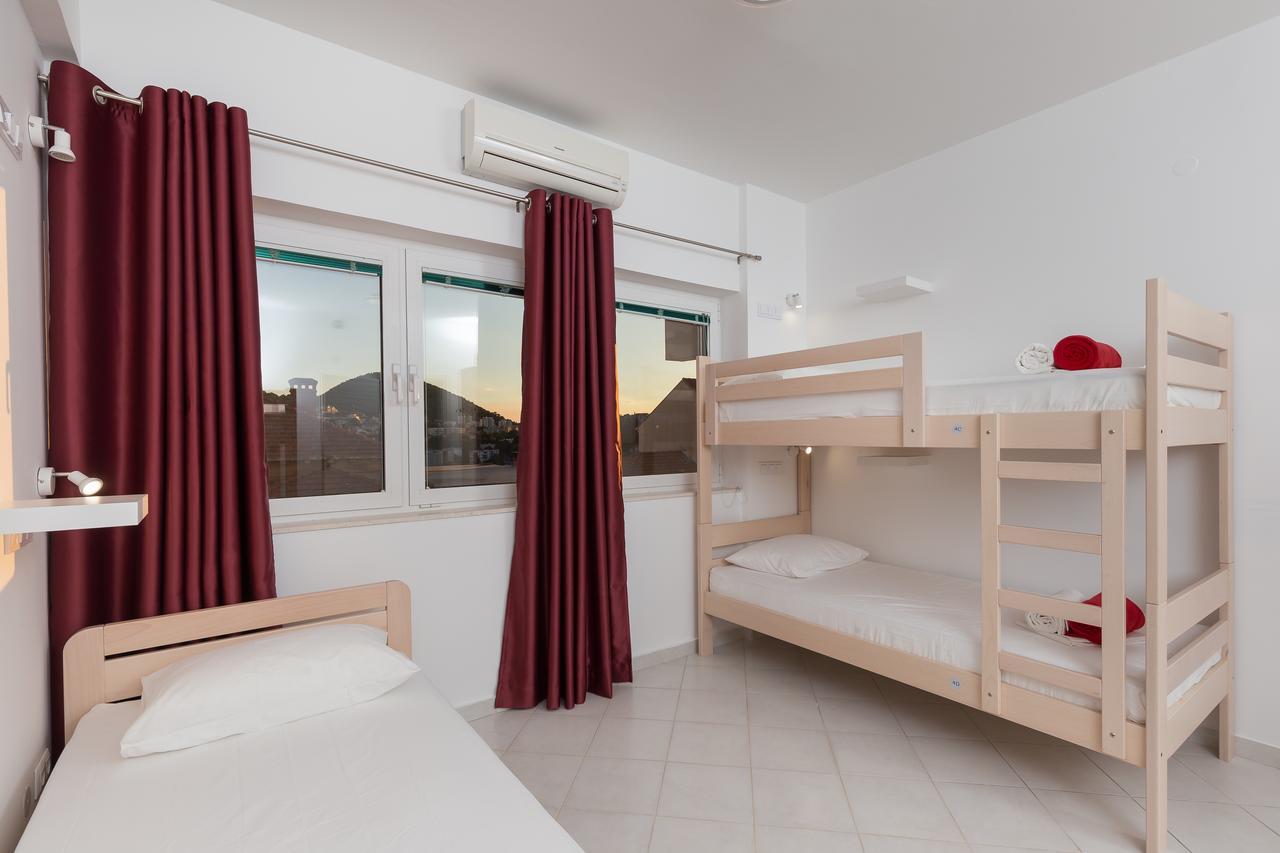 Hostel Free Bird (Adults Only) Dubrovnik Bagian luar foto
